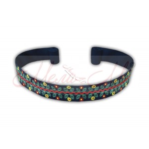 Embroidered belt