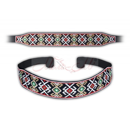 Embroidered belt