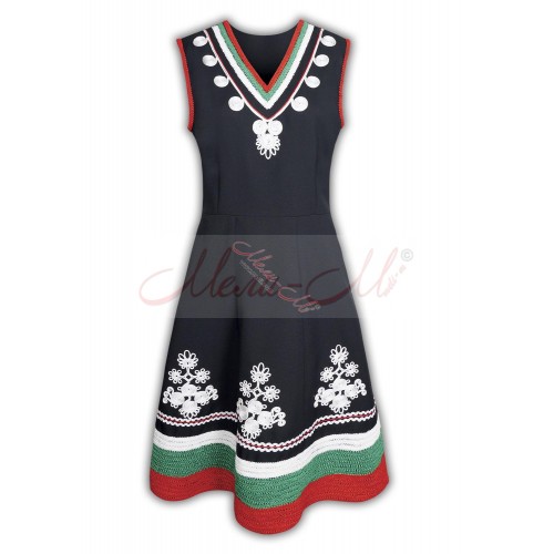 Traditional Women's pinafore (sukman)