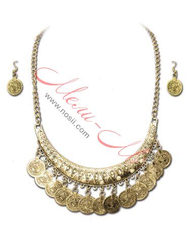 Necklace with pieces (pendari) 