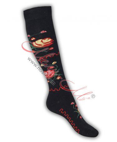 Чорапи с фолклорни мотиви