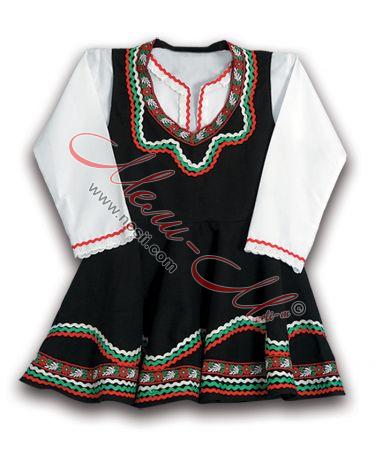 Детски фолклорен костюм с народни мотиви